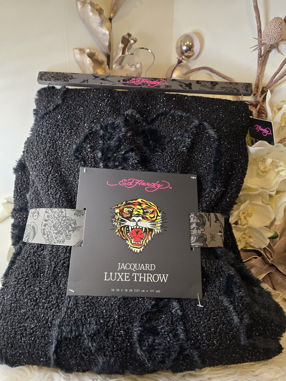 Ed Hardy Jacquard Luxe Skulls Throw 50In 70In new